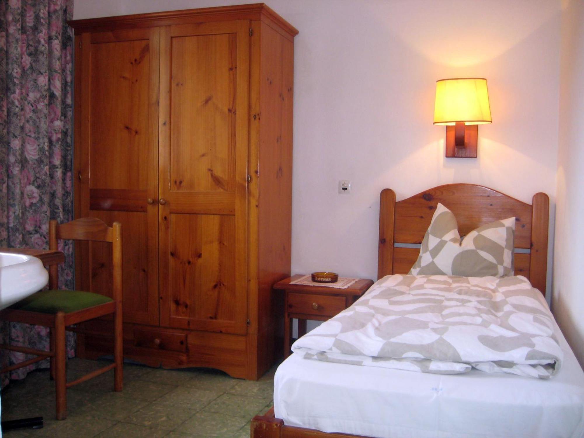 Pension Casa Austria Calella Extérieur photo